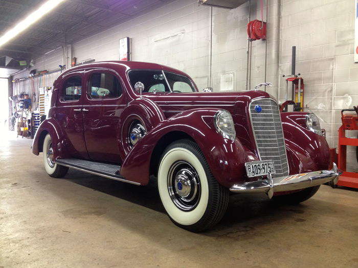 37-lincoln-indoors